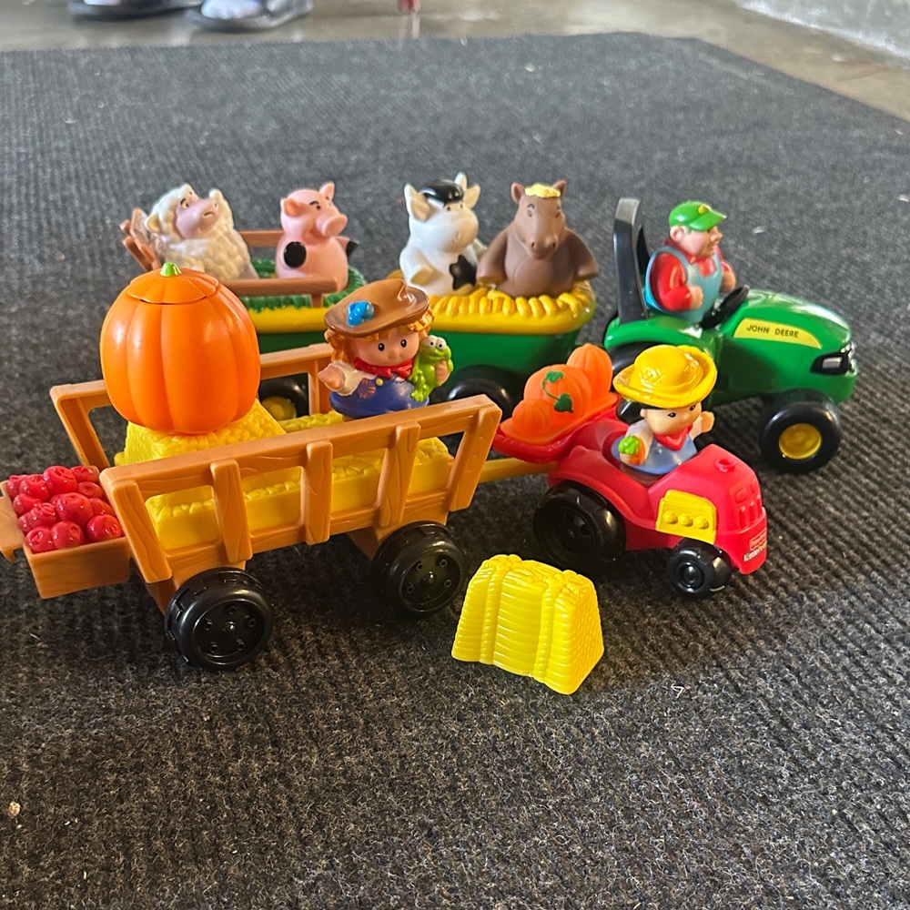 Fisher Price Little People Hay Ride and John Deer Set